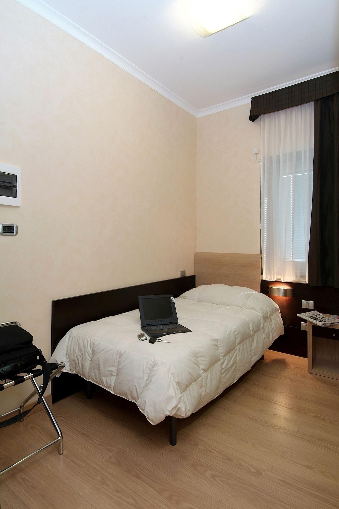 Eh Rome Airport Euro House Hotels Fiumicino Exterior photo