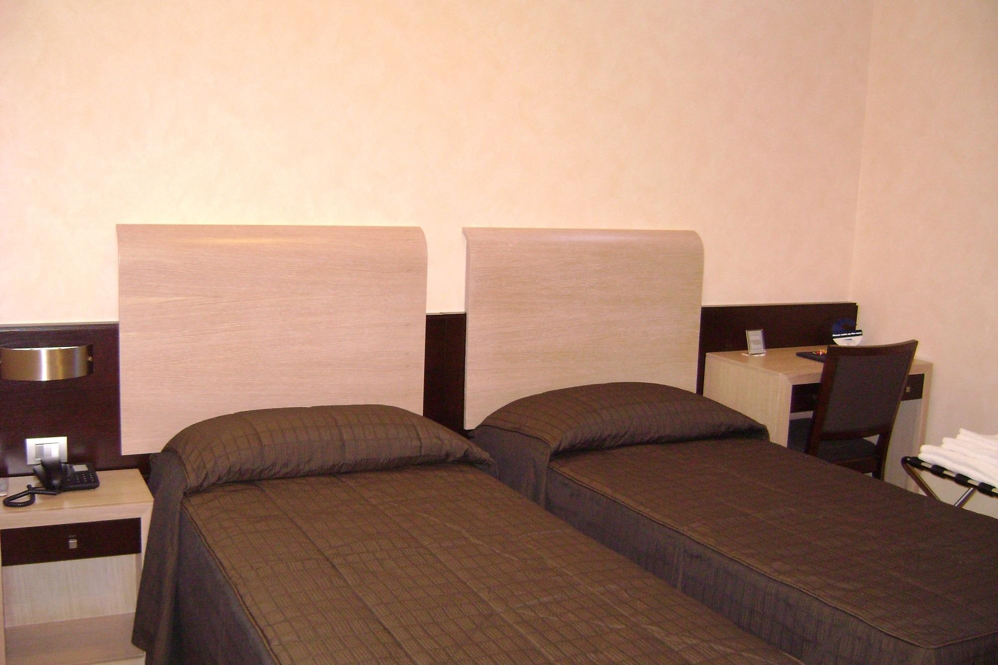 Eh Rome Airport Euro House Hotels Fiumicino Exterior photo