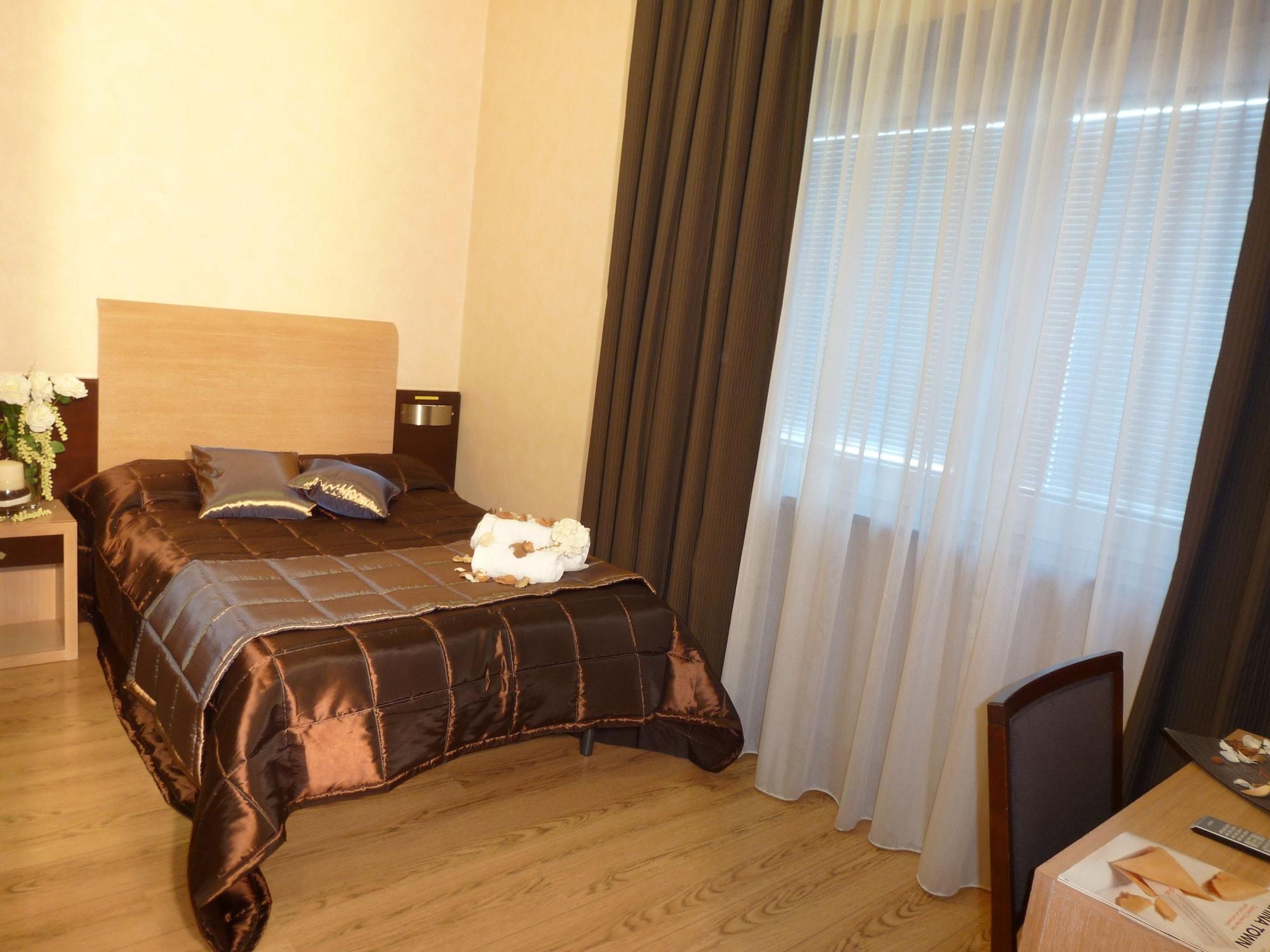 Eh Rome Airport Euro House Hotels Fiumicino Exterior photo